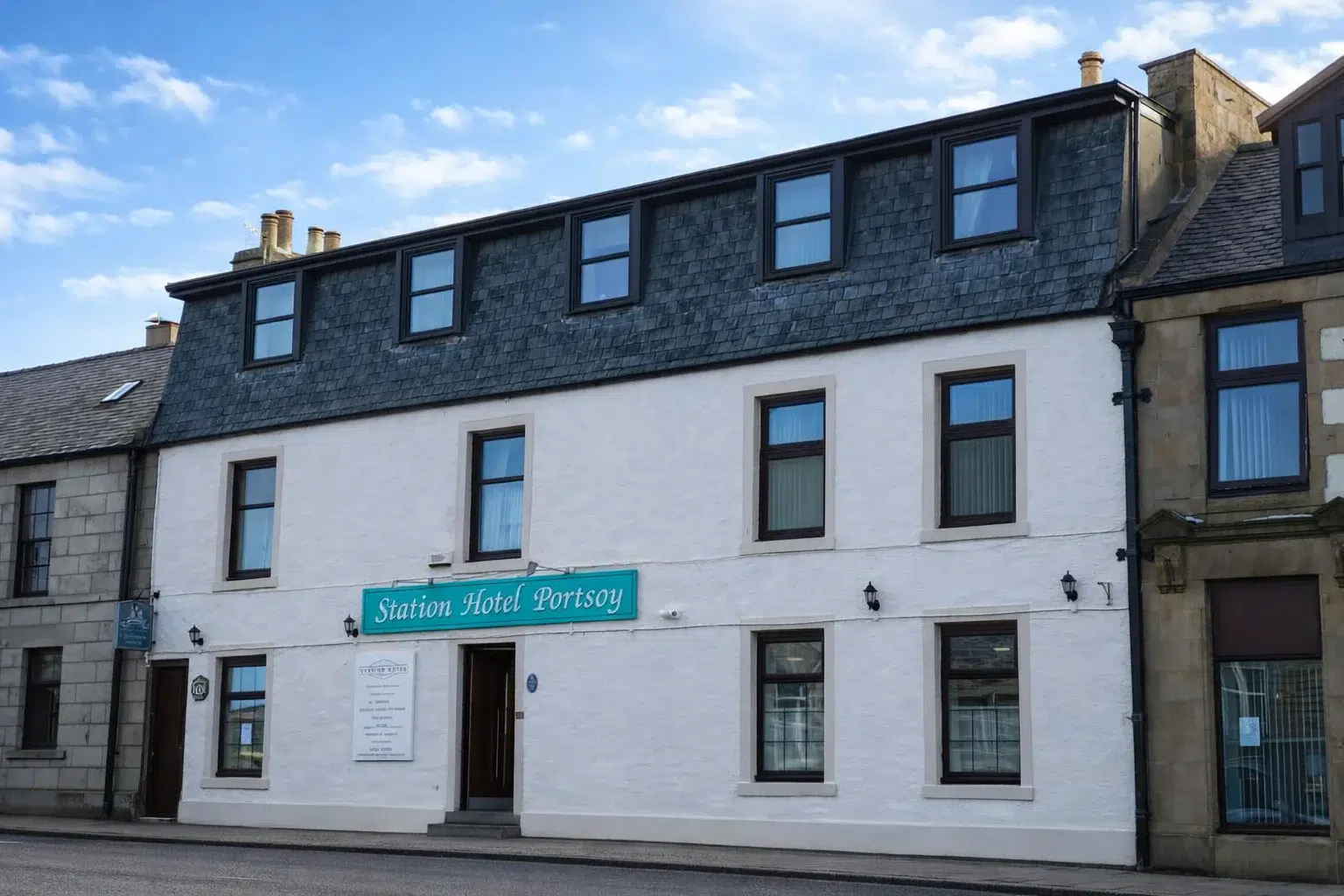 Station-Hotel-Portsoy-exterior-in-Scotland